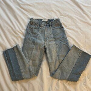 Abercrombie Ultra High Rise Ankle Straight Jeans (24S - Curve Love)
